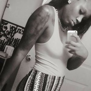 Meet your Posher, Shamia